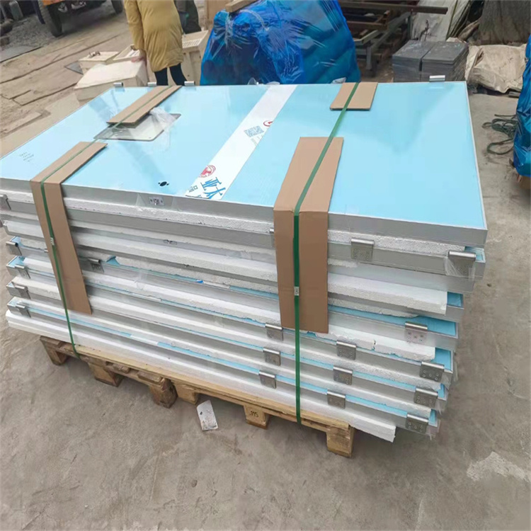 庆阳工业防护先锋：定制化铅门解决方案全解析